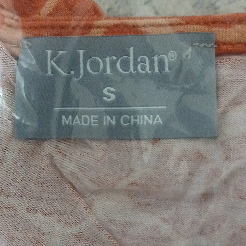 K Jordan S Orange Giraffe Print Twist Shark Bite Top - Picture 3 of 5